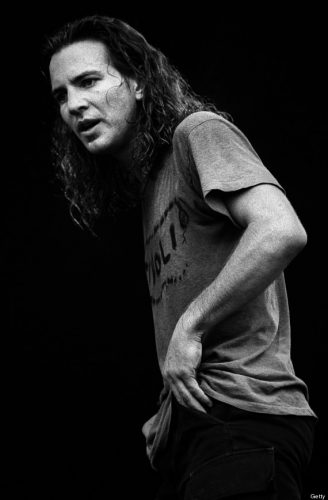 Eddie Vedder en el Pinkpop Festival en junio de 1992. Foto: Paul Bergen/Redferns