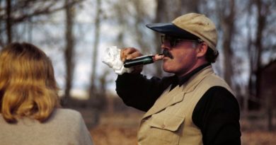 Ernest Hemingway retratado por Capa
